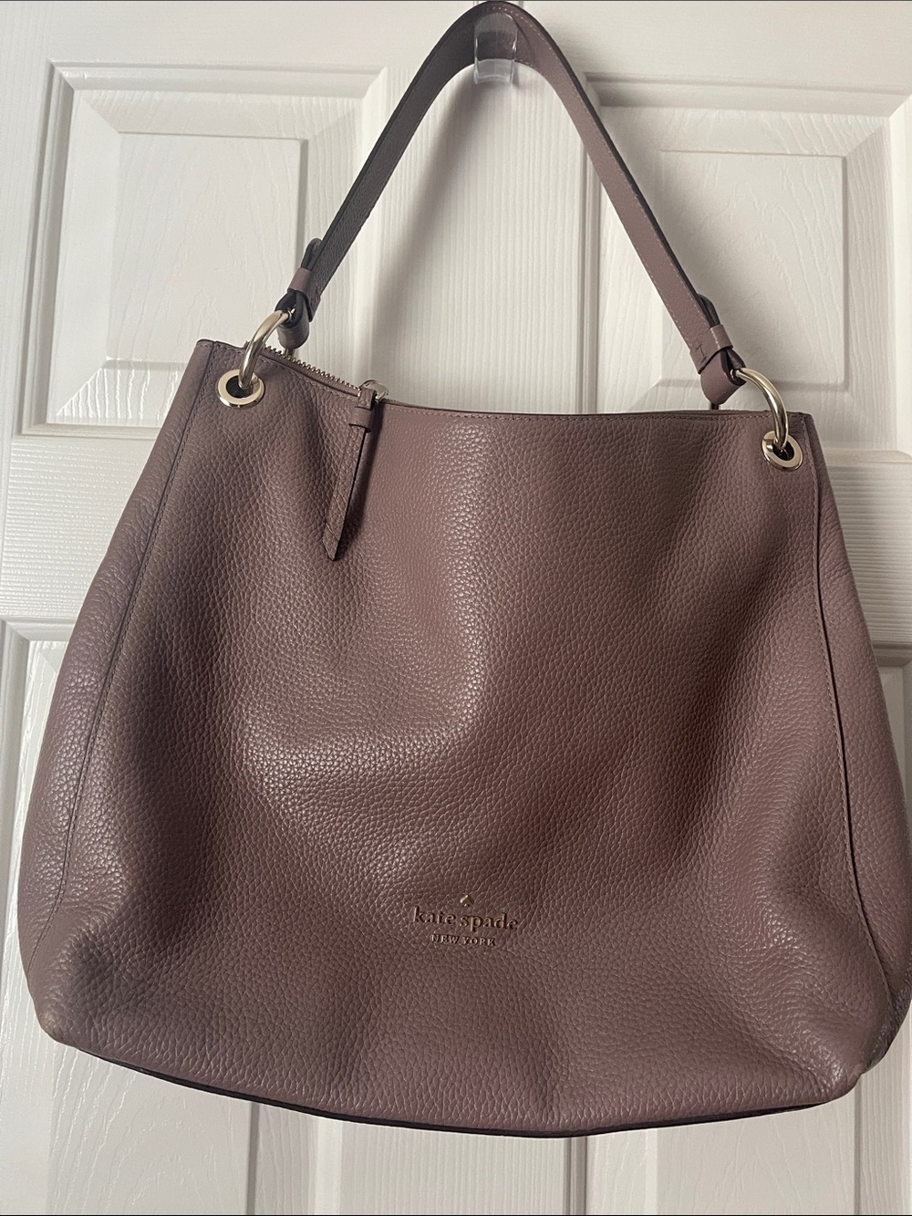 kate spade mauve pebbled leather shoulder bag with gold-tone hardware